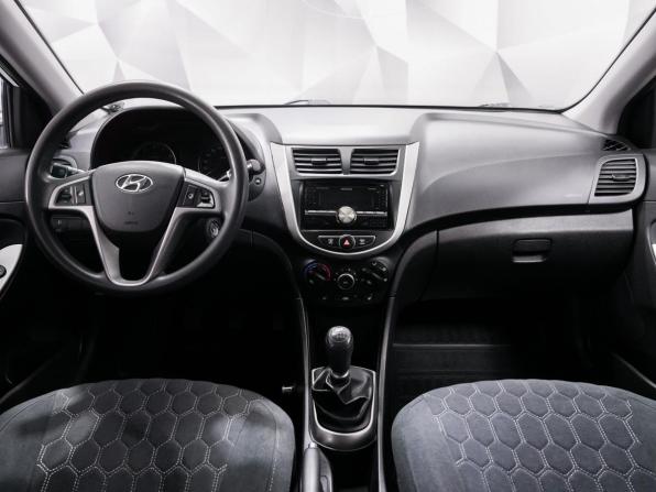 Hyundai Solaris I Рестайлинг с пробегом 2014 года, цена 1 045 000 рублей, 92982 км, седан, Автокод Объявления