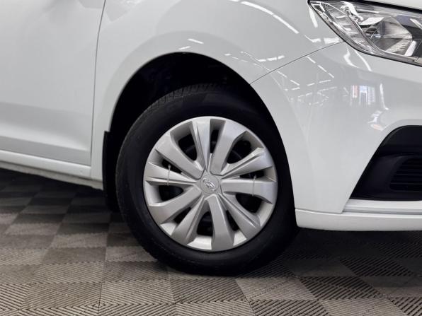 Renault Logan II Рестайлинг с пробегом 2022 года, цена 1 074 000 рублей, 117563 км, седан, Автокод Объявления