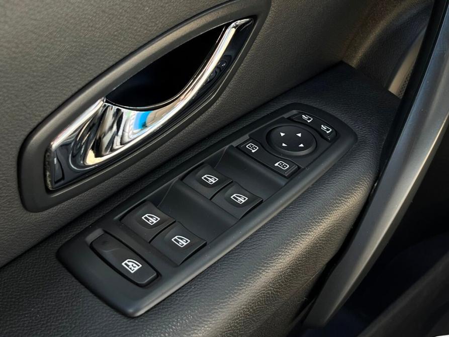 Renault Fluence I Рестайлинг Санкт-Петербург  - изображение 18
