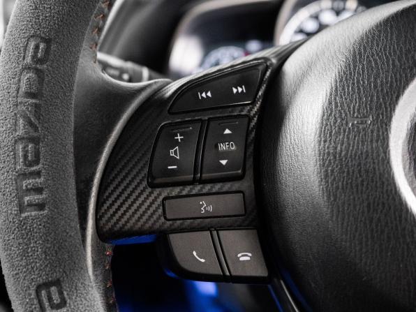 Mazda Axela III с пробегом 2014 года, цена 1 200 000 рублей, 132923 км, хэтчбек, Автокод Объявления