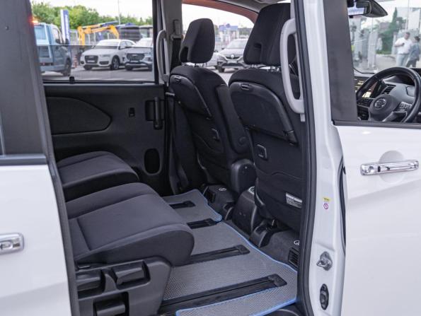 Nissan Serena V (C27) с пробегом 2018 года, цена 2 099 000 рублей, 117935 км, минивэн, Автокод Объявления