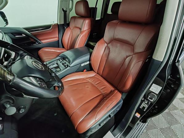 Lexus LX III Рестайлинг 2 с пробегом 2019 года, цена 6 999 000 рублей, 299995 км, внедорожник, Автокод Объявления