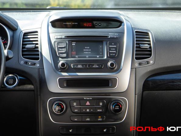 Kia Sorento II Рестайлинг с пробегом 2019 года, цена 2 668 000 рублей, 49652 км, внедорожник, Автокод Объявления