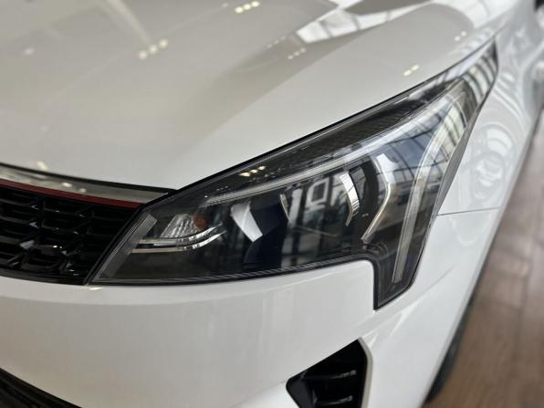 Kia Rio IV Рестайлинг с пробегом 2021 года, цена 1 655 000 рублей, 72014 км, седан, Автокод Объявления