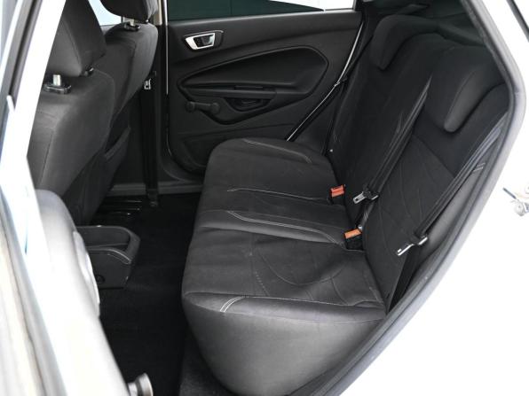 Ford Fiesta Mk6 Рестайлинг с пробегом 2018 года, цена 779 000 рублей, 124568 км, седан, Автокод Объявления