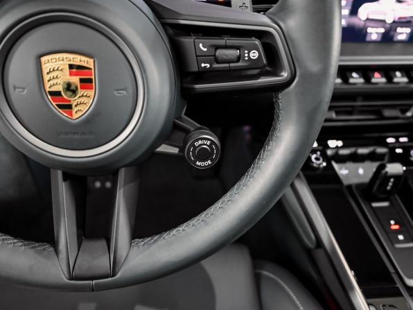 Porsche 911 VIII (992) с пробегом 2021 года, цена 19 500 000 рублей, 5405 км, тарга, Автокод Объявления