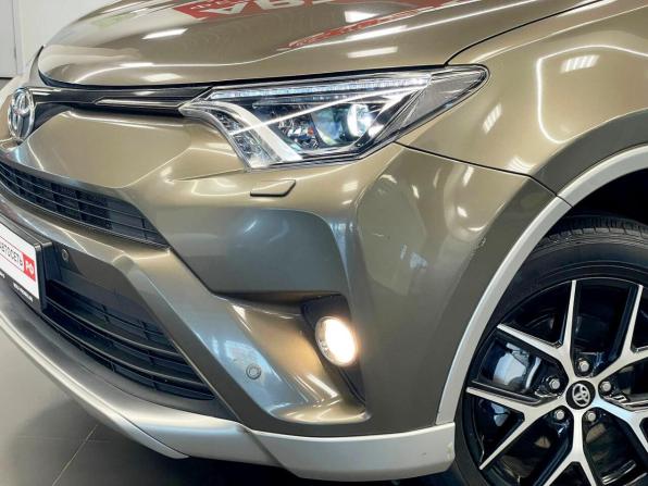 Toyota RAV4 IV (XA40) Рестайлинг с пробегом 2017 года, цена 2 761 500 рублей, 121877 км, внедорожник, Автокод Объявления