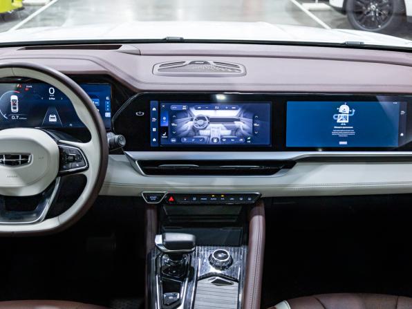 Geely Monjaro I с пробегом 2023 года, цена 3 249 585 рублей, 34445 км, внедорожник, Автокод Объявления