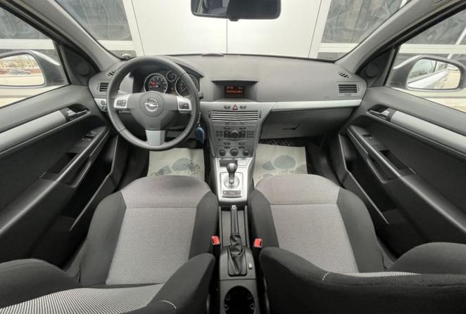 Opel Astra H Рестайлинг с пробегом 2012 года, цена 700 000 рублей, 73215 км, хэтчбек, Автокод Объявления