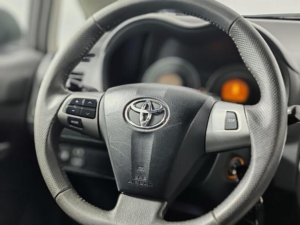 Toyota Auris I Рестайлинг с пробегом 2012 года, цена 1 145 000 рублей, 106287 км, хэтчбек, Автокод Объявления