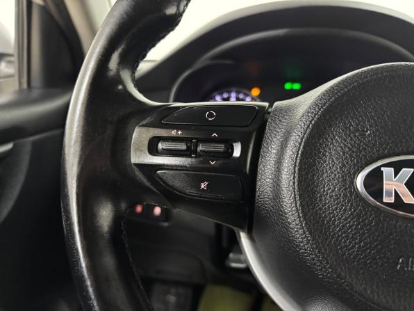 Kia Rio IV с пробегом 2017 года, цена 1 199 000 рублей, 125190 км, седан, Автокод Объявления