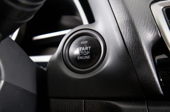 Mazda 3 III (BM) с пробегом 2014 года, цена 1 549 000 рублей, 138000 км, хэтчбек, Автокод Объявления