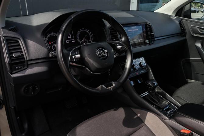 Skoda Karoq I с пробегом 2021 года, цена 2 530 000 рублей, 55383 км, внедорожник, Автокод Объявления