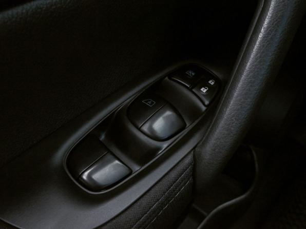 Nissan Qashqai II с пробегом 2017 года, цена 1 635 000 рублей, 165713 км, внедорожник, Автокод Объявления