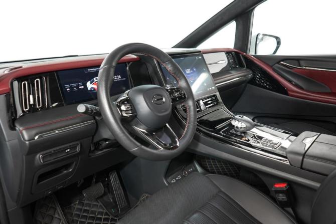 GAC M8 с пробегом 2024 года, цена 4 550 000 рублей, 32200 км, минивэн, Автокод Объявления