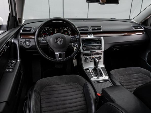 Volkswagen Passat B7 с пробегом 2014 года, цена 1 210 000 рублей, 238051 км, седан, Автокод Объявления