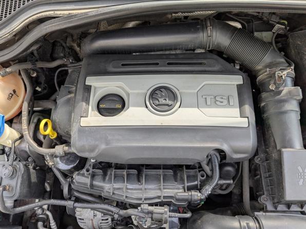 Skoda Yeti I Рестайлинг с пробегом 2015 года, цена 1 390 000 рублей, 177670 км, внедорожник, Автокод Объявления