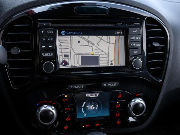 Nissan Juke I Рестайлинг с пробегом 2018 года, цена 1 749 000 рублей, 43705 км, внедорожник, Автокод Объявления