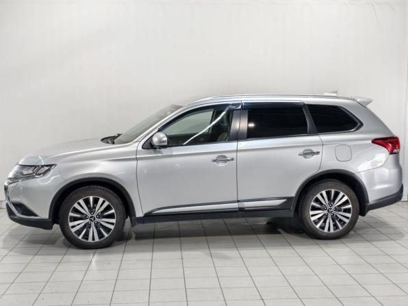 Mitsubishi Outlander III Рестайлинг 3 с пробегом 2020 года, цена 2 309 000 рублей, 155693 км, внедорожник, Автокод Объявления