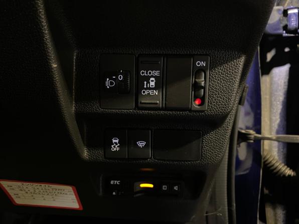 Honda Freed II с пробегом 2017 года, цена 1 450 000 рублей, 191540 км, компактвэн, Автокод Объявления