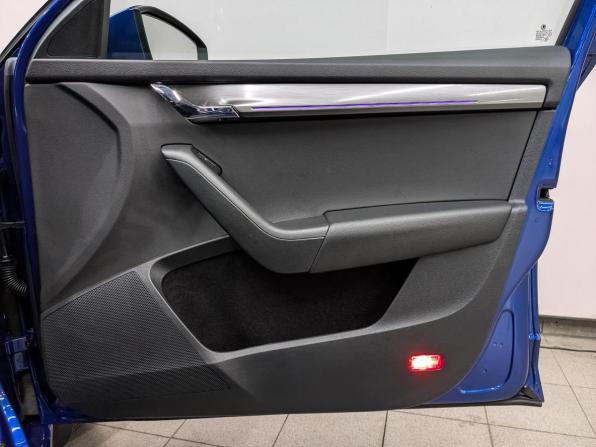 Skoda Octavia III (A7) Рестайлинг с пробегом 2019 года, цена 2 210 000 рублей, 65479 км, лифтбек, Автокод Объявления