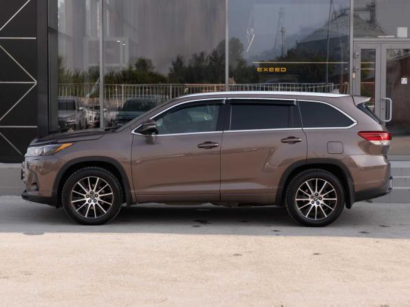 Toyota Highlander III (XU50) Рестайлинг с пробегом 2018 года, цена 2 850 000 рублей, 267347 км, внедорожник, Автокод Объявления