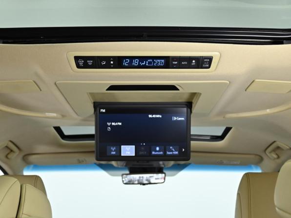 Toyota Alphard III Рестайлинг с пробегом 2021 года, цена 3 999 000 рублей, 175000 км, минивэн, Автокод Объявления