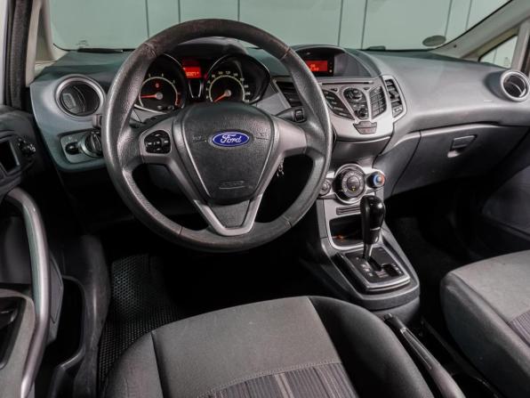 Ford Fiesta Mk6 с пробегом 2009 года, цена 599 000 рублей, 132227 км, хэтчбек, Автокод Объявления
