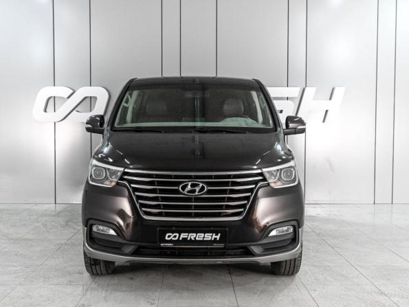 Hyundai Grand Starex I Рестайлинг 2 с пробегом 2018 года, цена 4 439 000 рублей, 108191 км, минивэн, Автокод Объявления