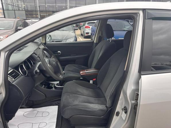 Nissan Tiida I Рестайлинг с пробегом 2010 года, цена 566 500 рублей, 224412 км, хэтчбек, Автокод Объявления