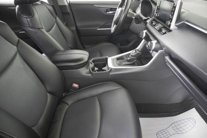 Toyota RAV4 V (XA50) с пробегом 2019 года, цена 2 939 000 рублей, 235000 км, внедорожник, Автокод Объявления
