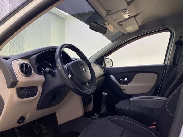 Renault Logan II с пробегом 2014 года, цена 680 000 рублей, 173544 км, седан, Автокод Объявления