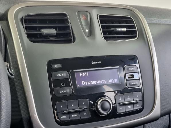 Renault Sandero II Рестайлинг с пробегом 2020 года, цена 1 499 000 рублей, 28450 км, хэтчбек, Автокод Объявления