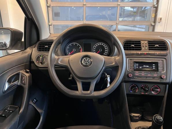 Volkswagen Polo V Рестайлинг с пробегом 2017 года, цена 1 250 000 рублей, 82650 км, седан, Автокод Объявления
