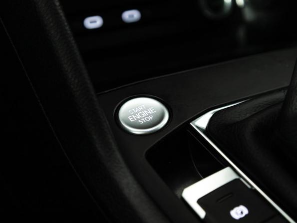 Volkswagen Taos I с пробегом 2021 года, цена 2 390 000 рублей, 50610 км, внедорожник, Автокод Объявления