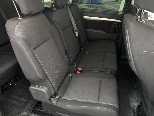 Peugeot Traveller I с пробегом 2018 года, цена 2 800 000 рублей, 108443 км, минивэн, Автокод Объявления
