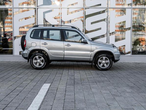 Chevrolet Niva I Рестайлинг с пробегом 2014 года, цена 628 800 рублей, 317452 км, внедорожник, Автокод Объявления
