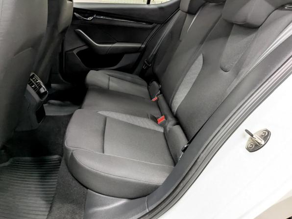 Skoda Octavia IV (A8) с пробегом 2021 года, цена 2 335 000 рублей, 74575 км, лифтбек, Автокод Объявления