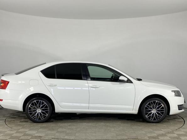 Skoda Octavia III (A7) с пробегом 2016 года, цена 1 200 000 рублей, 200928 км, лифтбек, Автокод Объявления