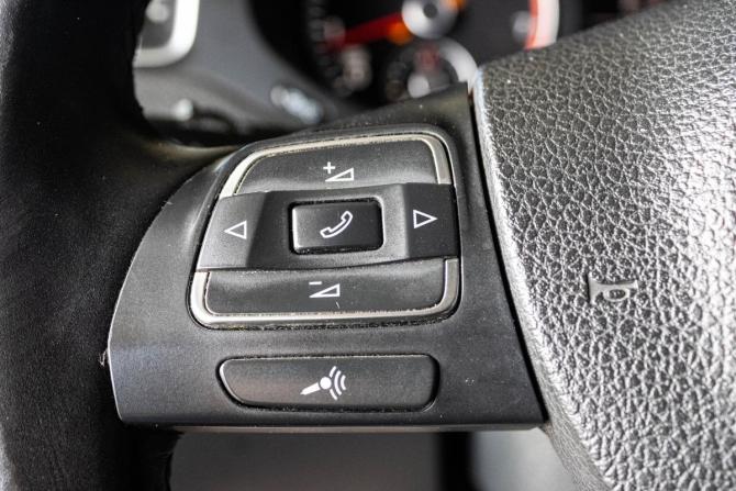 Volkswagen Jetta VI с пробегом 2013 года, цена 1 000 000 рублей, 239287 км, седан, Автокод Объявления