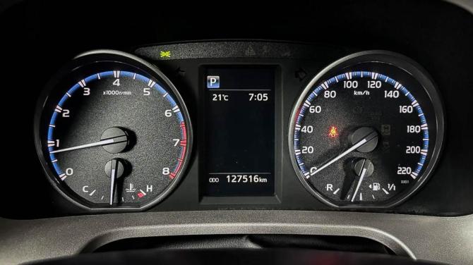 Toyota RAV4 IV (XA40) Рестайлинг с пробегом 2017 года, цена 2 230 000 рублей, 127516 км, внедорожник, Автокод Объявления