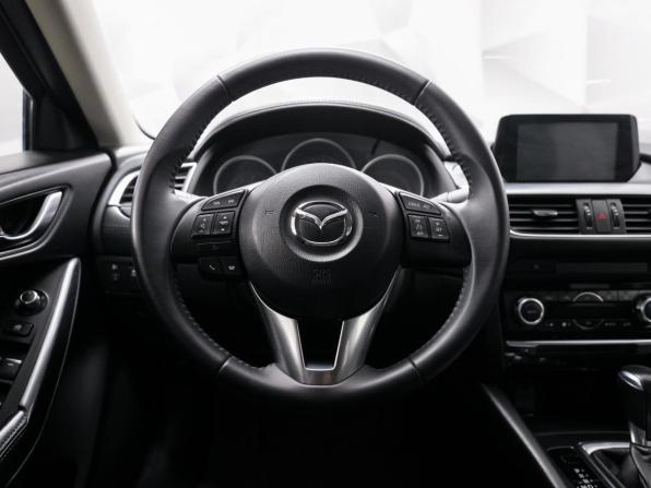 Mazda 6 III (GJ) Рестайлинг с пробегом 2016 года, цена 1 710 000 рублей, 185043 км, седан, Автокод Объявления