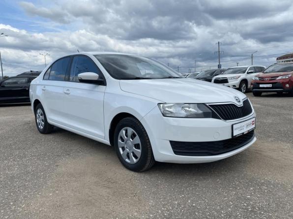 Skoda Rapid I Рестайлинг с пробегом 2018 года, цена 885 000 рублей, 195055 км, лифтбек, Автокод Объявления