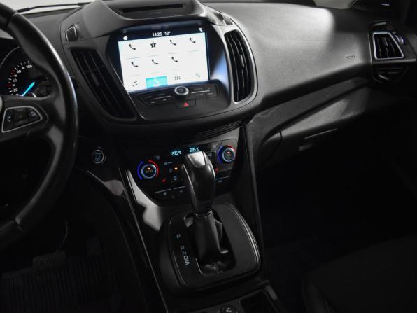 Ford Kuga II Рестайлинг с пробегом 2018 года, цена 1 825 000 рублей, 97595 км, внедорожник, Автокод Объявления