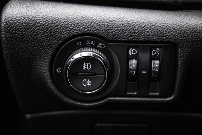 Opel Astra J Рестайлинг с пробегом 2012 года, цена 779 000 рублей, 226452 км, хэтчбек, Автокод Объявления
