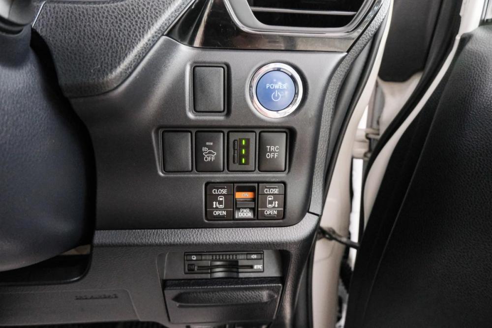 Toyota Esquire I Красноярск  - изображение 19