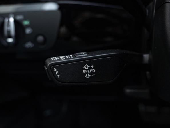 Audi A4 V (B9) Рестайлинг с пробегом 2020 года, цена 3 240 000 рублей, 62992 км, седан, Автокод Объявления