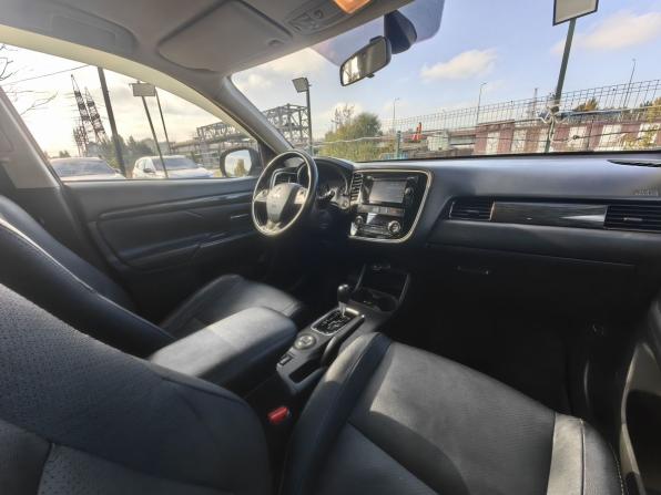 Mitsubishi Outlander III Рестайлинг 2 с пробегом 2016 года, цена 1 459 000 рублей, 173000 км, внедорожник, Автокод Объявления