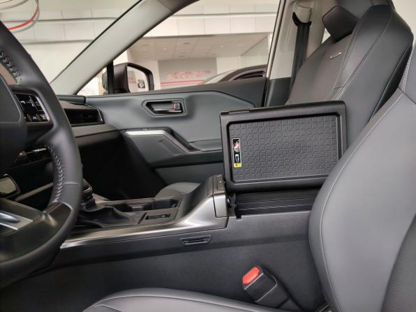 Новый Toyota RAV4 VI (XA60) 2026 года, цена 5 000 000 рублей, внедорожник, Автокод Объявления