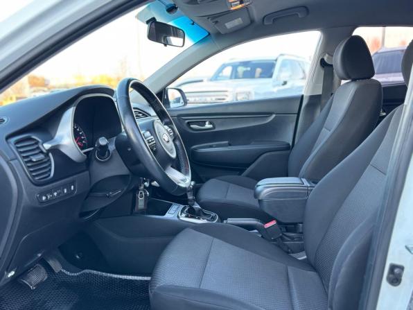 Kia Rio IV Рестайлинг с пробегом 2020 года, цена 1 700 000 рублей, 62124 км, седан, Автокод Объявления